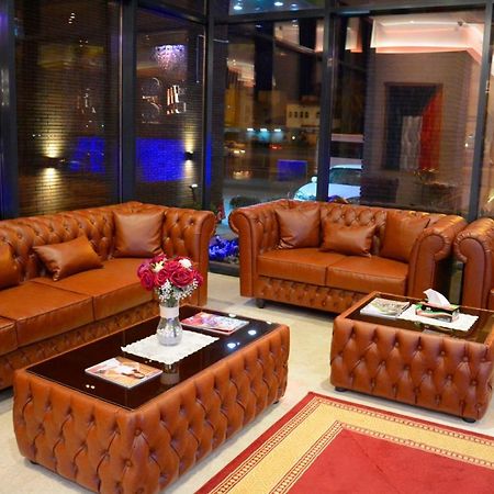 ذا فيفتى ايت السالمية Aparthotel Kuwait City Exteriör bild