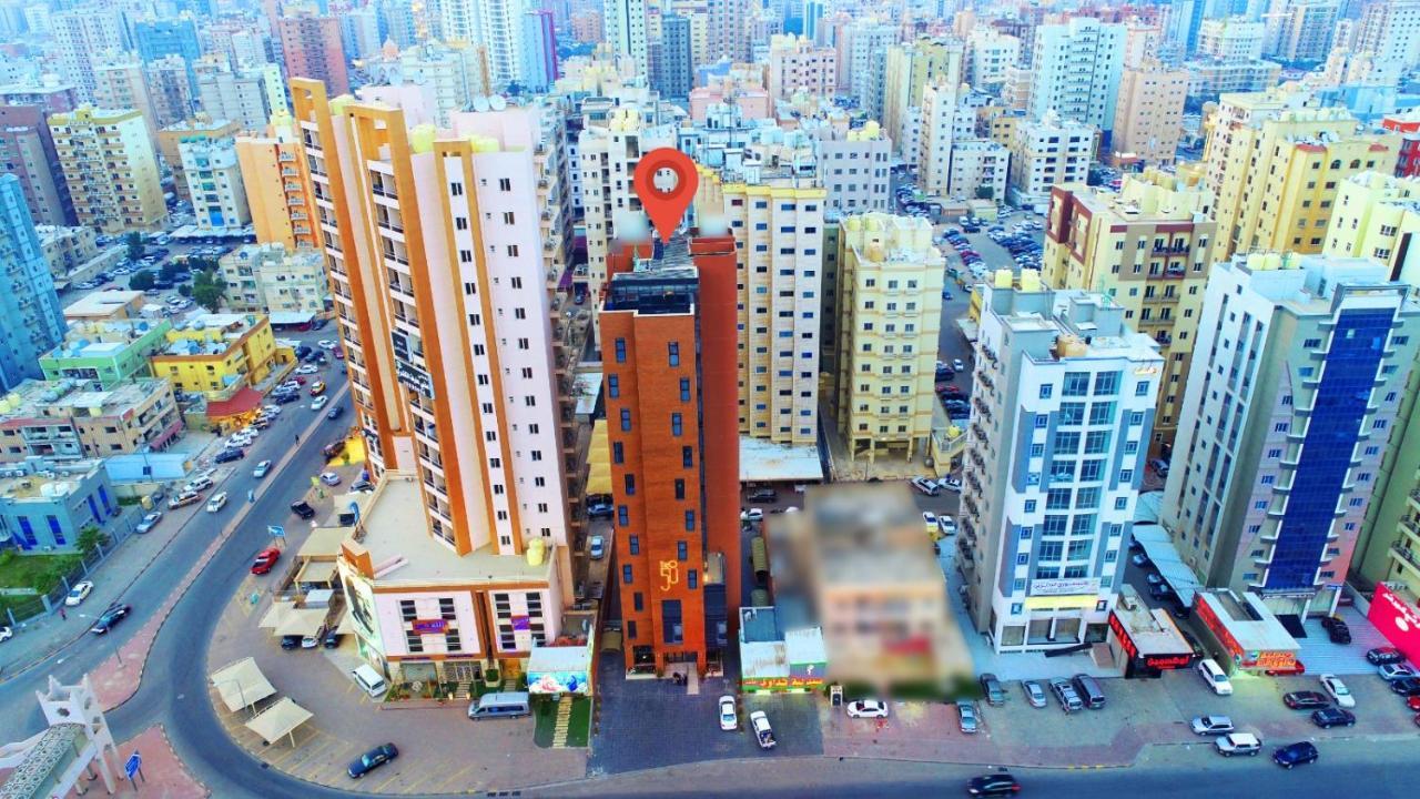 ذا فيفتى ايت السالمية Aparthotel Kuwait City Exteriör bild