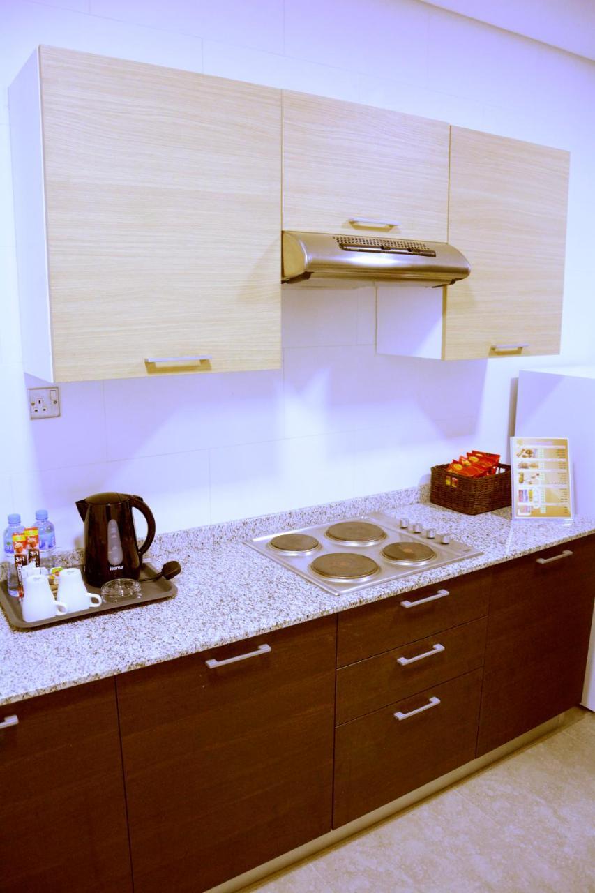 ذا فيفتى ايت السالمية Aparthotel Kuwait City Exteriör bild