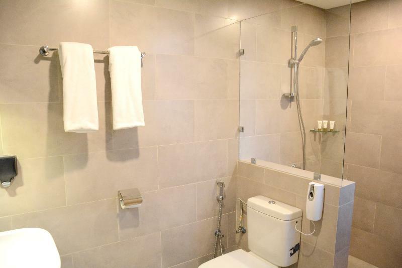 ذا فيفتى ايت السالمية Aparthotel Kuwait City Exteriör bild